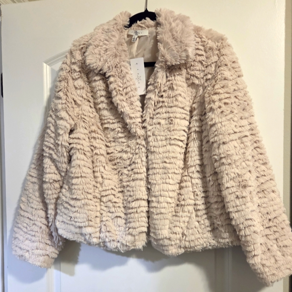 Women's Cream Faux Fur Jacket